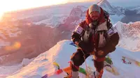 Nirmal Purja, mantan tentara asal Nepal berhasil mendaki  14 pegunungan dalam waktu 6 bulan. (Source: AFP)