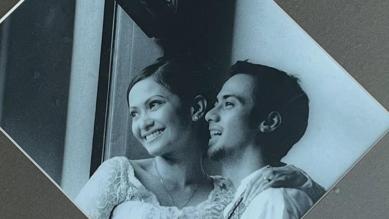 21 Tahun Menikah, 7 Potret Rumah Tangga Ersa Mayori dan Suami yang Harmonis