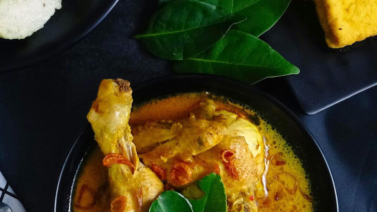<b>Asal Usul Opor Ayam</b><br>