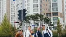 Dalam momen syuting di Korea Selatan ini, Yuki Kato akting bareng Rafael Tan, Amel Carla, Ajil Dito, dan Jang Hansol. Banyak momen kebersamaan para selebriti ini yang dibagikan dalam media sosial. (Instagram/yukikt).