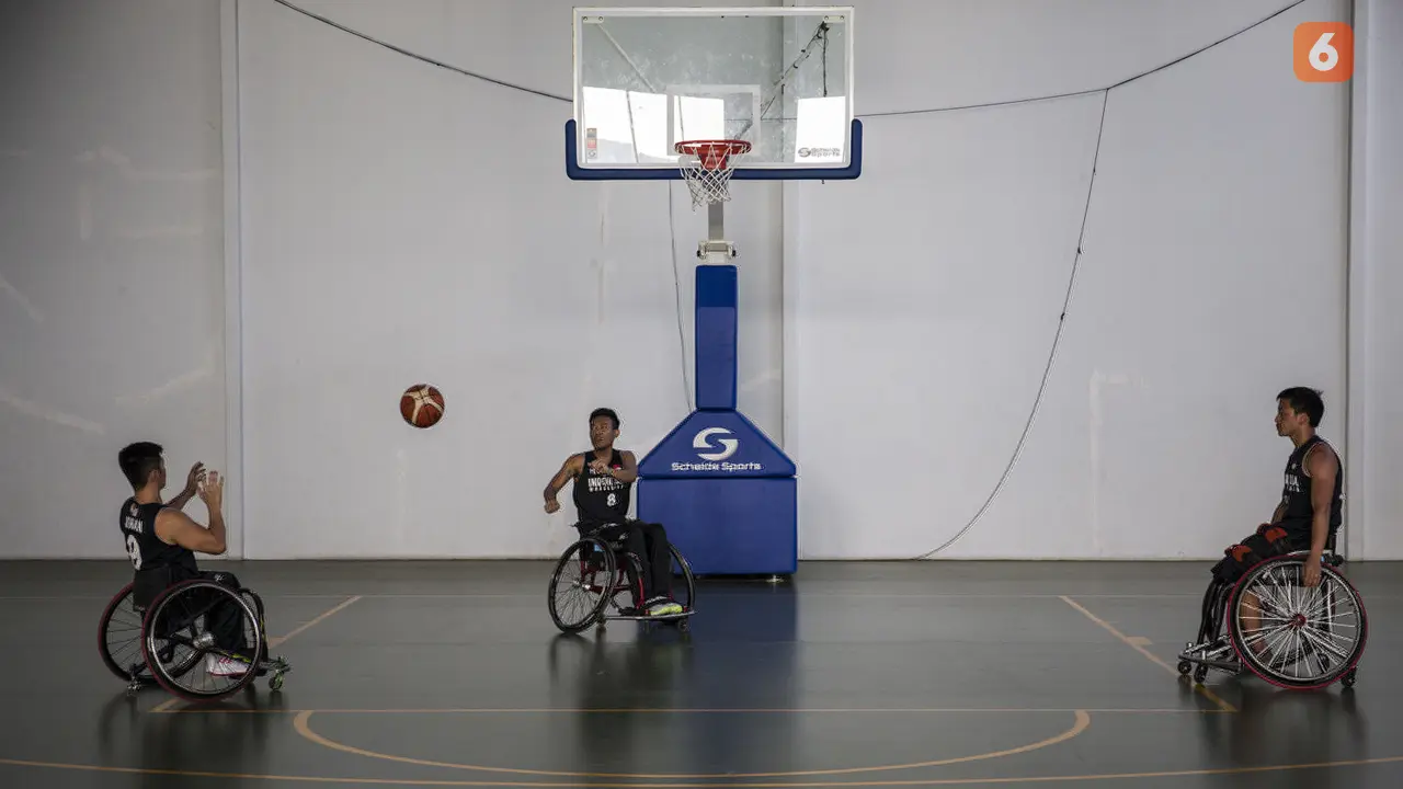 Latihan Basket Kursi Roda