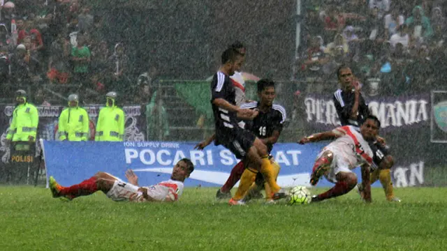 Persis Solo