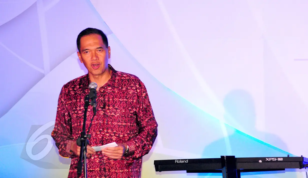  Ketua Umum PP PBSI Gita Wirjawan memberikan sambutan pada acara welcome dinner BCA Indonesia Open Superseries Premier 2015, di Jakarta, Senin (1/6). Indonesia Open akan berlangsung di Istora Gelora Bung Karno, 2-7 Juni. (Liputan6.com/Yoppy Renato)