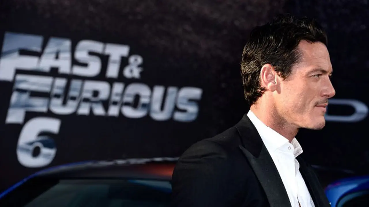luke-evans--130912b.jpg