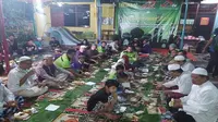 Cara Bikers Depok Raup Berkah Ramadan