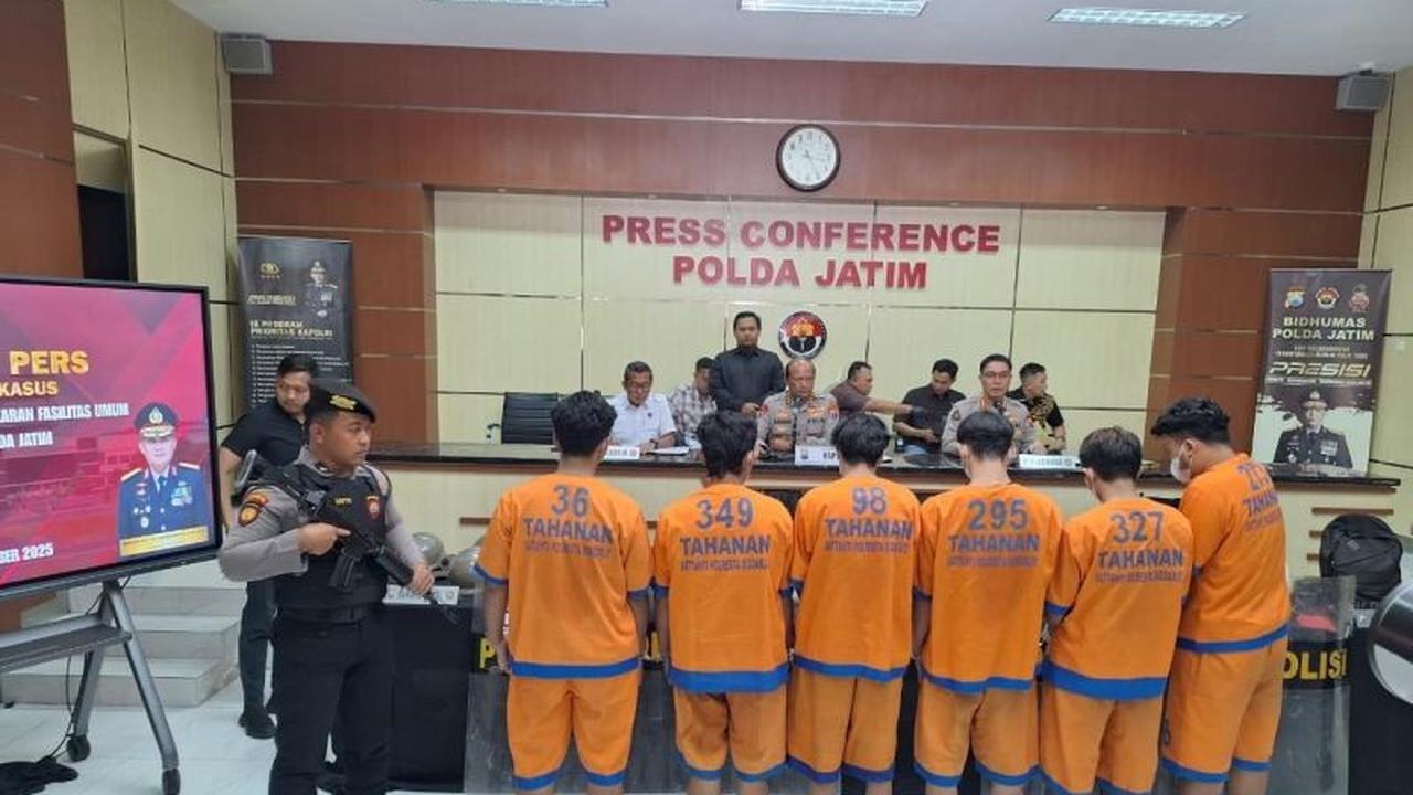 Fakta Mengejutkan: Hampir 1.000 Orang Ditahan Polisi dalam Gelombang Penangkapan Protes Jawa Timur