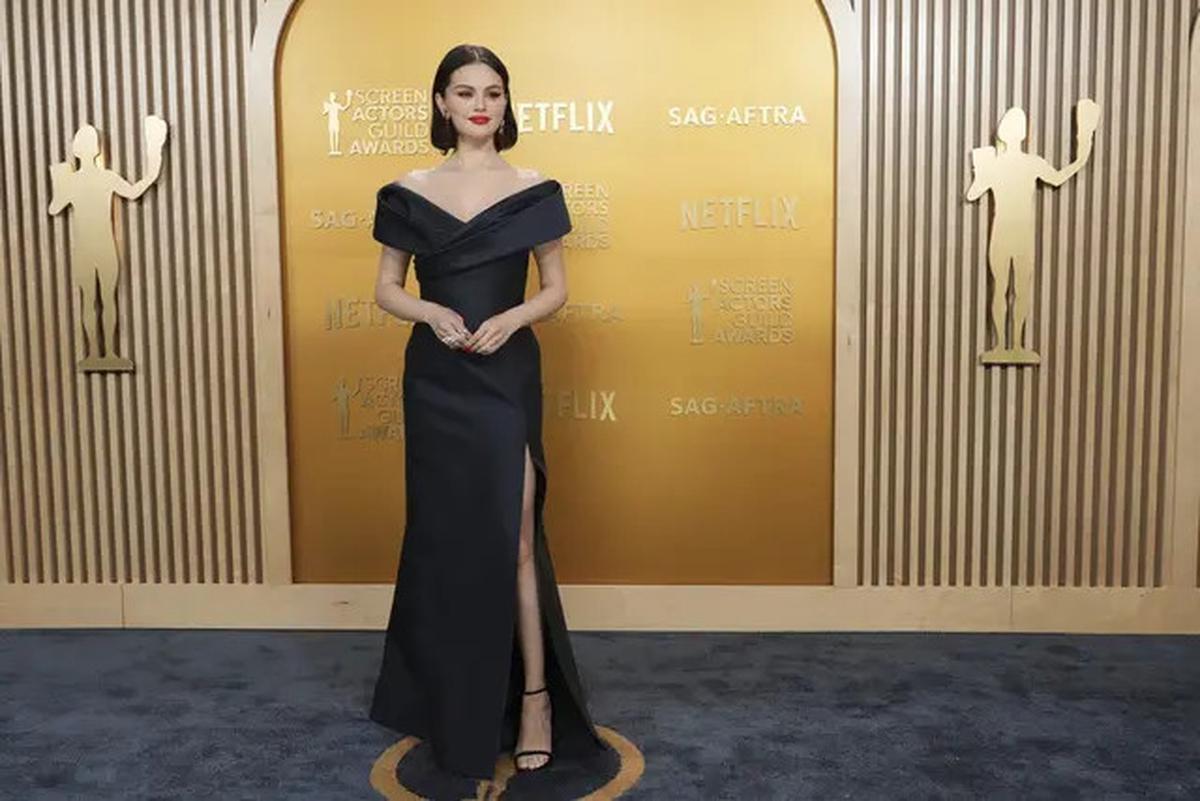 6 Selebriti Berbusana Terbaik di SAG Awards 2025, dari Timothee Chalamet sampai Selena Gomez