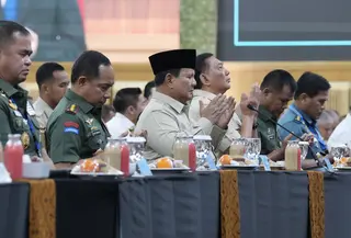 Presiden Prabowo Subianto saat memberikan taklimat kepada 1.500 Komandan Satuan (Dansat) dari seluruh matra TNI