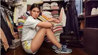 Kendall Jenner memakai adidas Arkyn (Liputan6.com/Pool/adidas Originals)