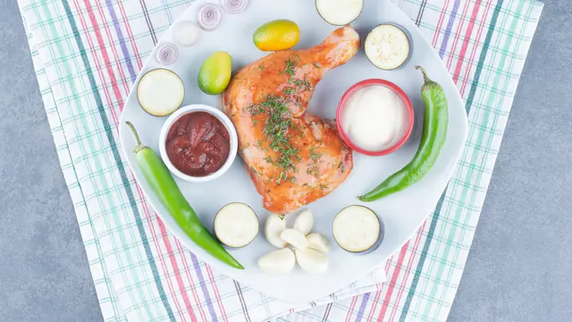 Bahan-Bahan Membuat Salad Ayam Panggang sangat Bervariasi