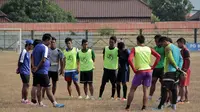 TANPA ASING - PSIR Rembang tampil di Piala Kemerdekaan dengan mengandalkan pemain lokal tanpa pemain asing sama sekali. (Bola.com/Vincensius Sawarno) 