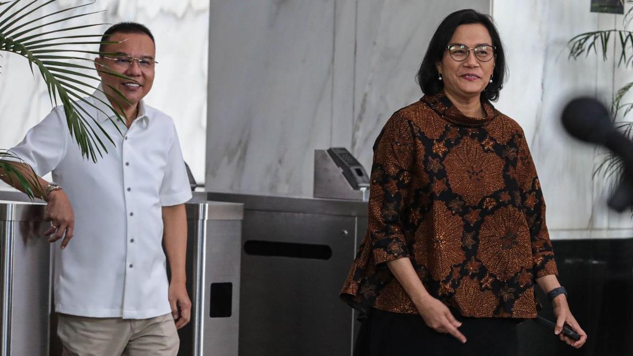 Sebagai informasi, pasangan Presiden dan Wakil Presiden terpilih, Prabowo-Gibran membentuk Tim Gugus Tugas Sinkronisasi untuk menyelaraskan kerja pemerintahan saat ini dengan program kerja yang dijanjikan Prabowo.<br>