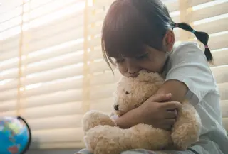 4 Kesalahan Pola Asuh yang Membuat Anak Gampang Cemas./Copyright depositphotos.com/ramirezom