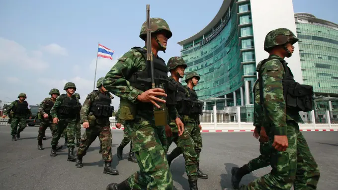 Baris Berbaris Militer Thailand Ini Kecenya Bikin Nganga!