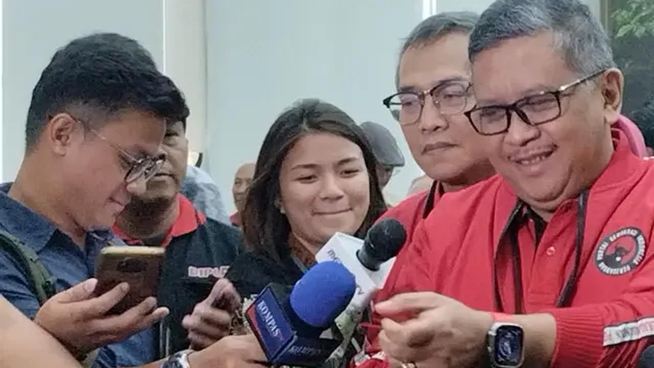 Wali Kota Solo Gibran Rakabuming Raka menyebut ayahnya, Presiden Joko Widodo sudah menetapkan dukungan kepada satu calon presiden.