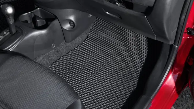Upgrade Interior Mobil dengan Karpet Universal Estetik dan Fungsional