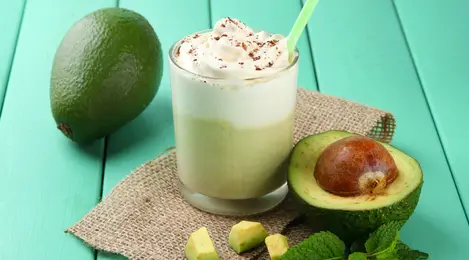 Resep Avocado Yogurt Smoothies - Lifestyle 