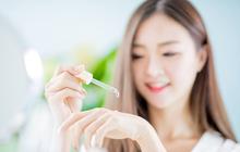 Serum Apa yang Cocok Kulit Wajah Berjerawat dan Beruntusan?