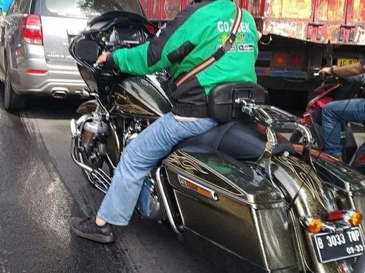 Gunakan sepeda motor besar