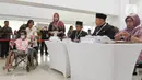 Saat ini KPU wilayah kota dalam tahap pelipatan surat suara. (Liputan6.com/Herman Zakharia)