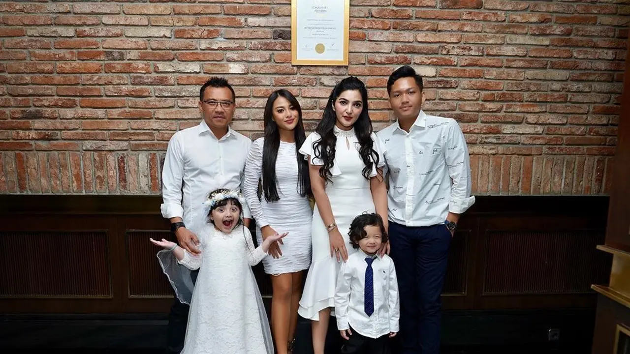 FOTO:  Anang dan Ashanty Selalu Terlihat Harmonis di Berbagai Kesempatan