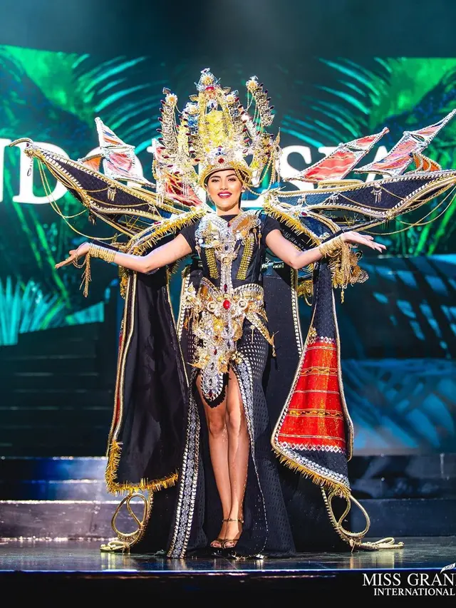 Pesona Sarlin Jones Pakai Kostum 30 Kg di Miss Grand International (instagram/officialmissgrandindonesia)