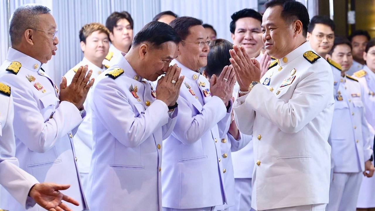 FOTO: Anutin Charnvirakul Resmi Jadi Perdana Menteri Baru Thailand, Siap Gelar Pemilu Awal 2026