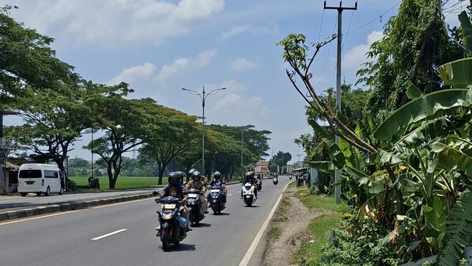 H-1 Lebaran 2026, Arus Mudik di Jalur Pantura Indramayu-Cirebon Terpantau Lengang