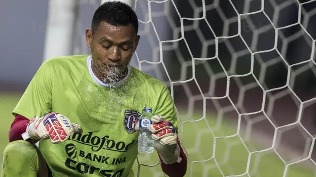 Aksi Heroik Wawan Hendrawan Selamatkan Bali United di Laga Menegangkan Melawan Borneo FC