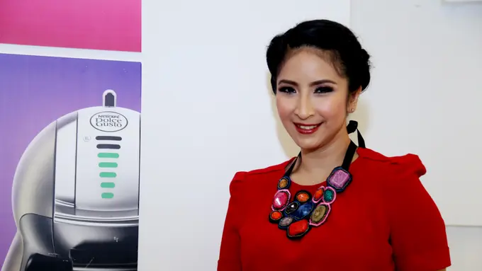 [Bintang] Novita Angie