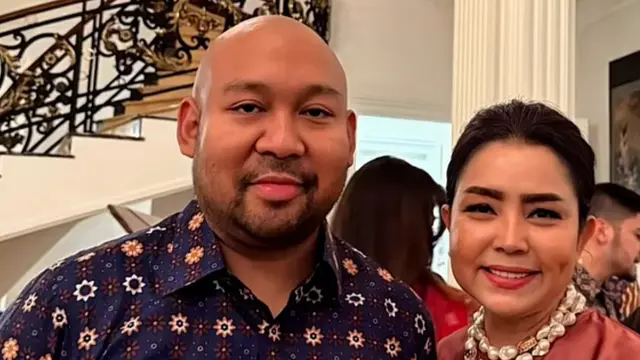 Potret Mayangsari Hadiri Dinner Acara Keluarga