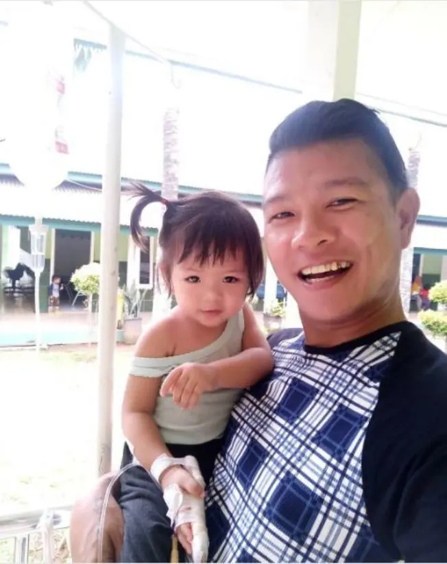 Andika eks Kangen Band dan putrinya, Cahaya. (Instagram - @andikaituaku)