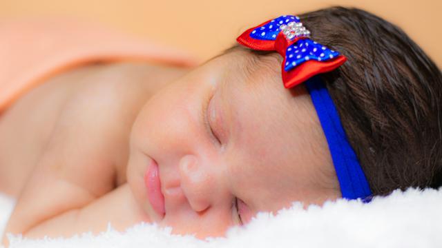 Ilustrasi bayi perempuan