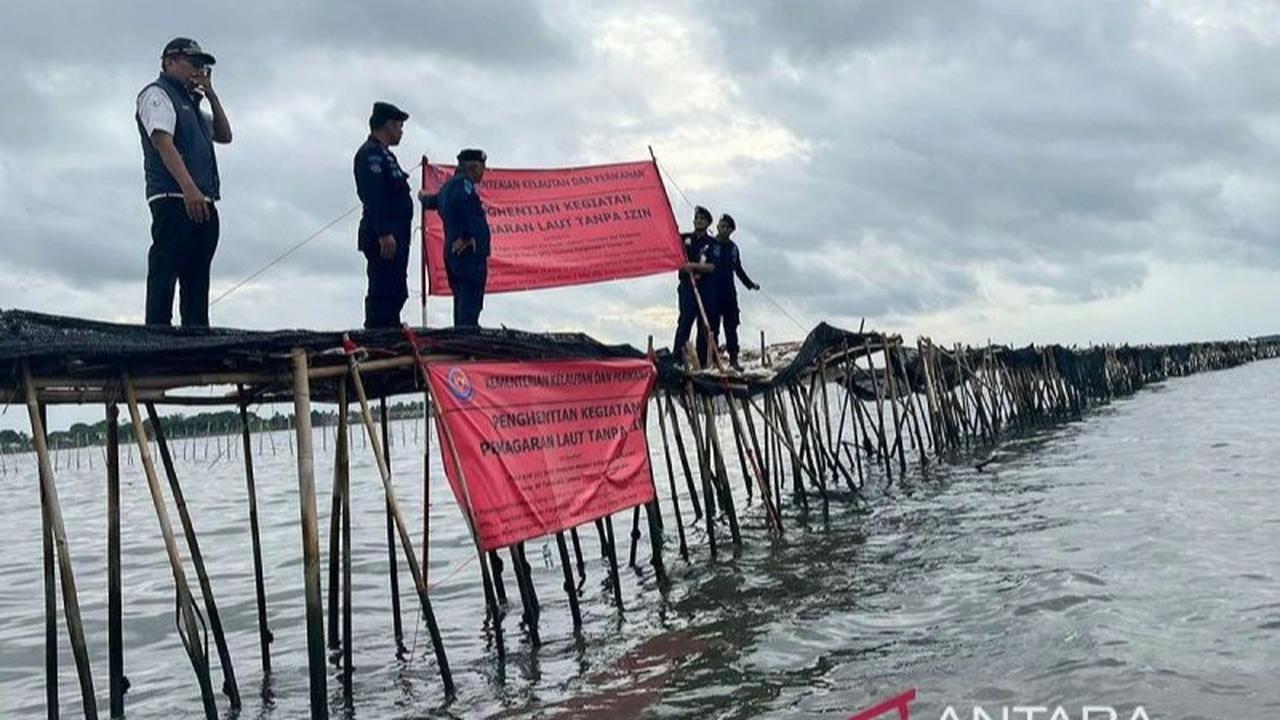 Menteri Trenggono Perintahkan Bongkar Pagar Laut Tangerang 48 Jam