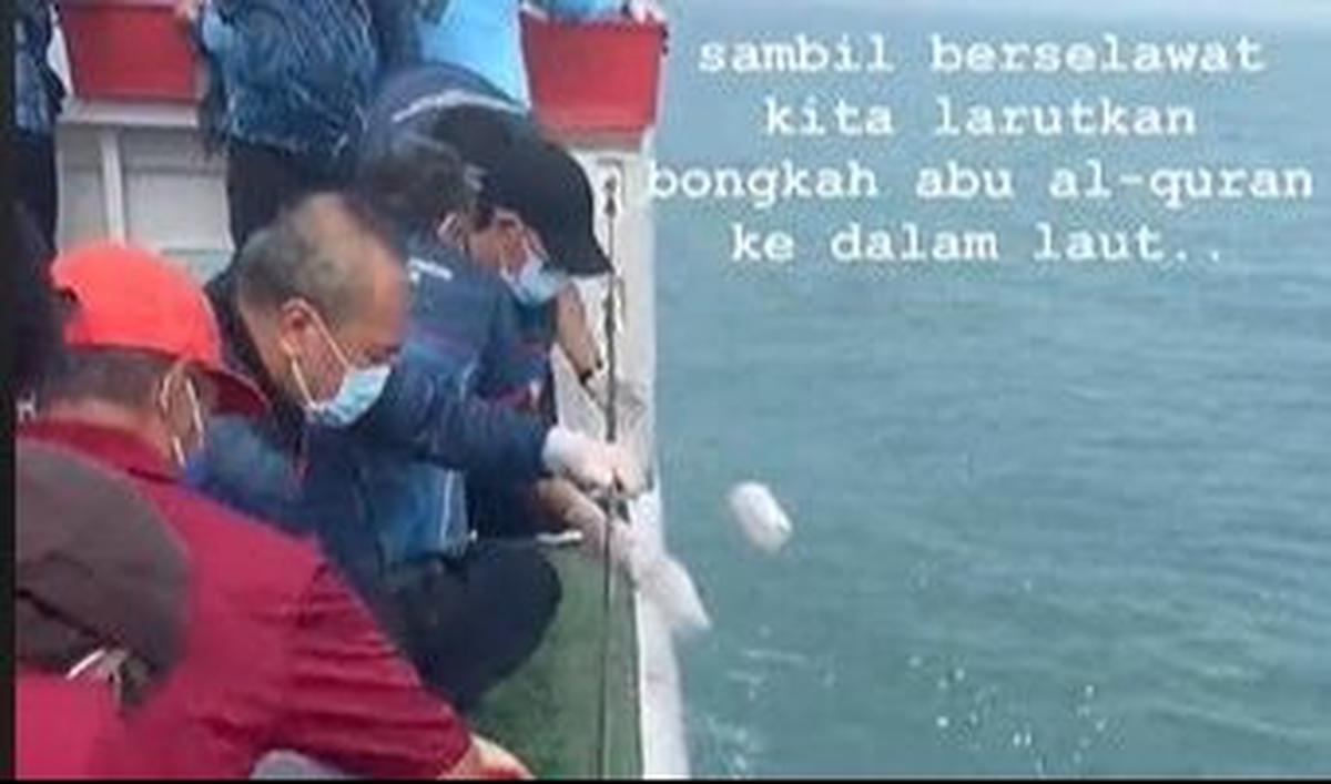 Video Memusnahkan Alquran Viral di Medsos<br>