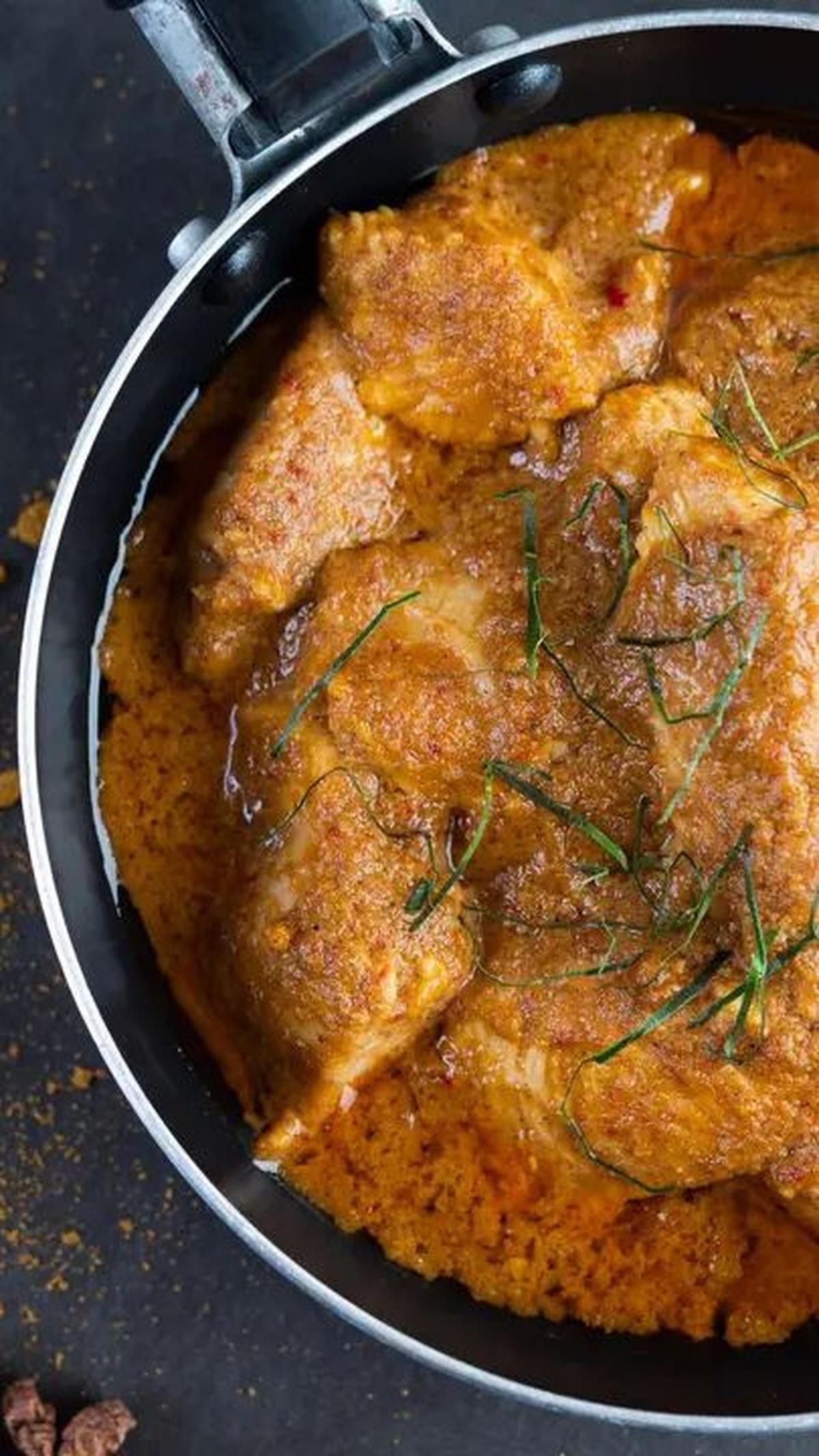 <b>3. Opor Daging</b><br>