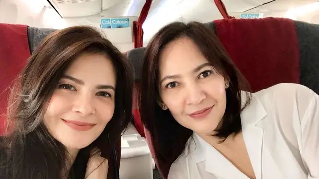 [Fimela] Cut Tari dan kakaknya