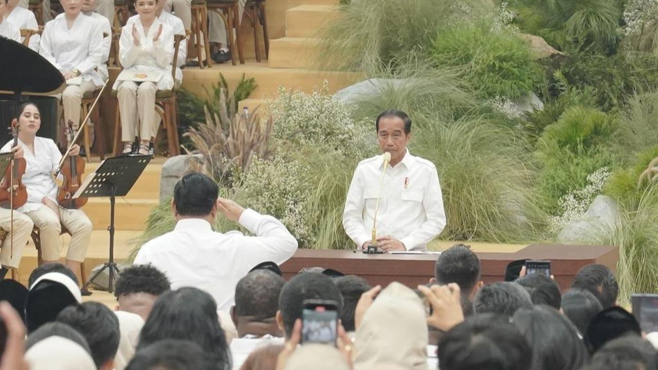 VIDEO: Momen Bahagia Jokowi Banjiri Pujian Ke Prabowo "Sangat Beruntung Dipimpin Orang Visioner"