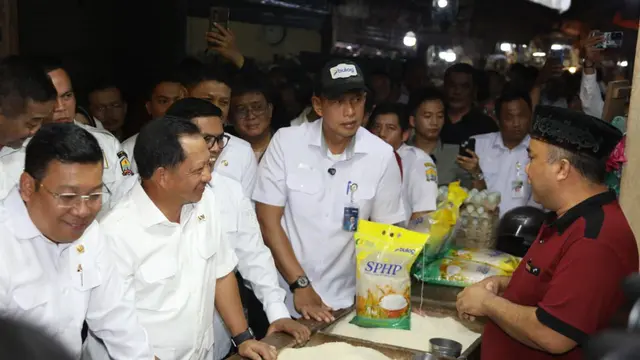 Mendagri Tito Tinjau Langsung Penyaluran Beras SPHP di Banten, Pastikan Harga Stabil