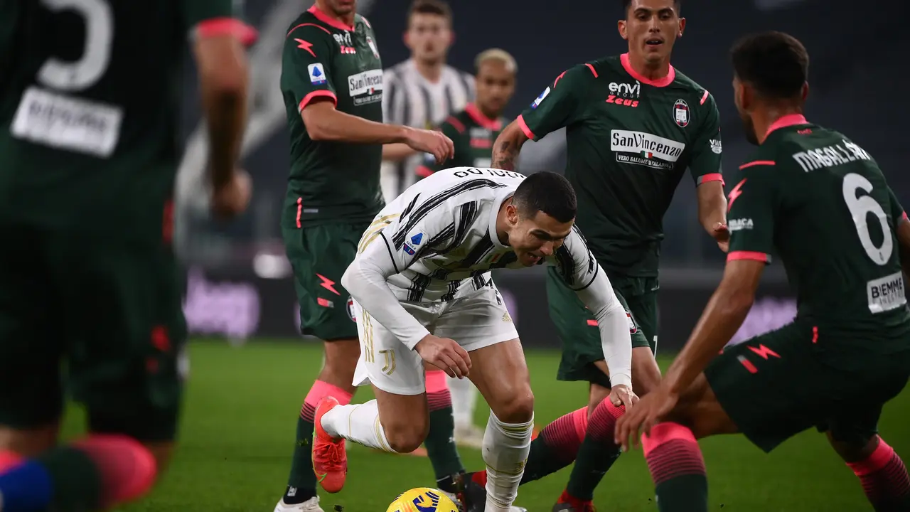 Juventus Vs Crotone