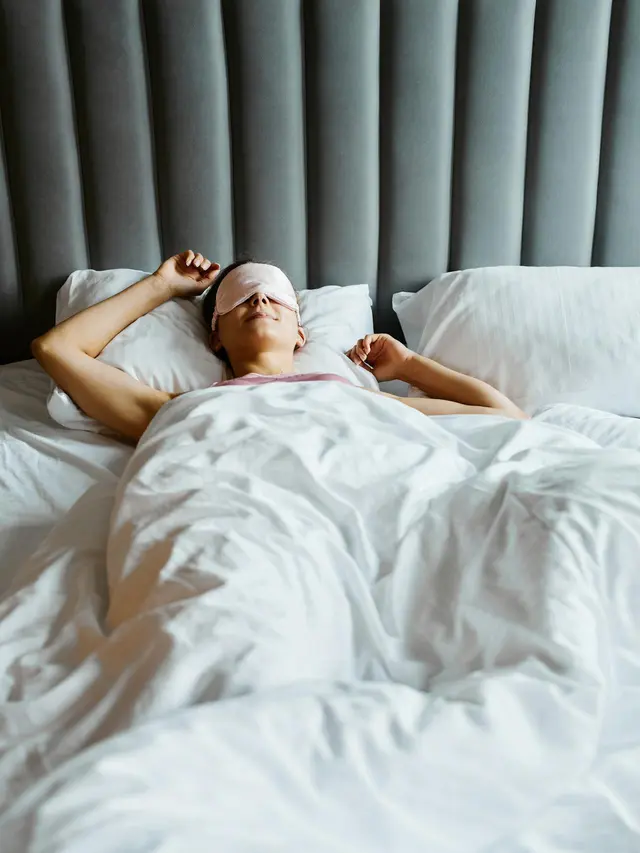 Garis Bantal Muncul Saat Bangun Tidur? Begini Lho Tips untuk Mencegahnya!