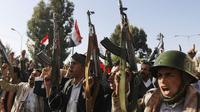Militan Houthi menguasai Hodeidah yang menjadi pelabuhan utama di Yaman (AP Photo)
