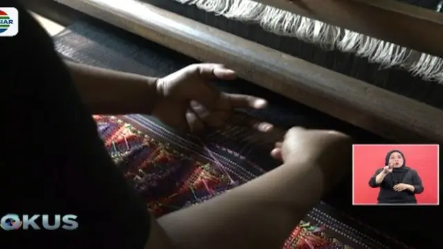 Ulos Motif Sadum Angkola Jadi Saksi Adat Mandailing Kahiyang dan Bobby