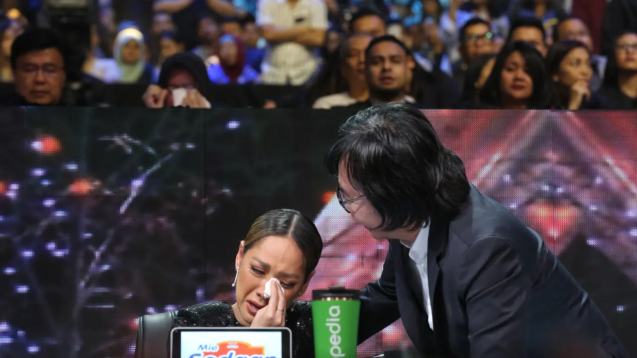 [Fimela] Bunga Citra Lestari Juri Indonesian Idol X