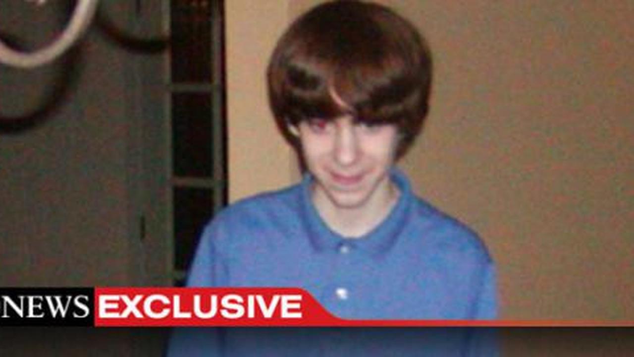 Adam Lanza pembunuh berwajah bayi 