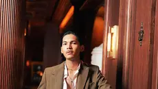 Dnanda Ceritakan Keindahan Sederhana Lewat Lagu Bola Mata Sayu
