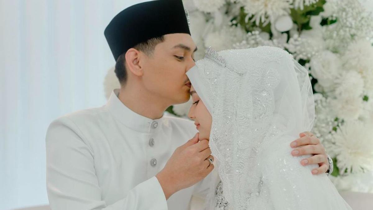 Detail Busana Pengantin Melayu Yasmine Ow, Mantan Istri Aditya Zoni yang Menikah Lagi Setelah 5 Bulan Cerai