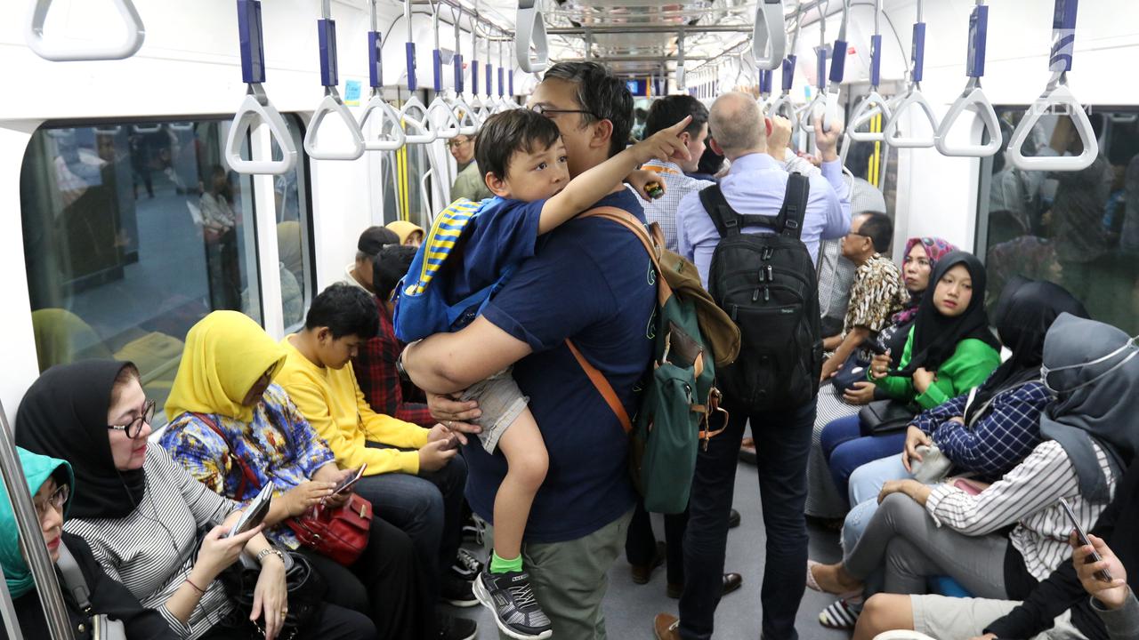 MRT Jakarta Mulai Berbayar
