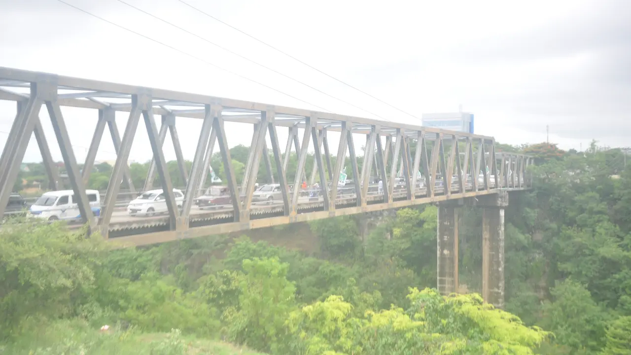 Paradoks Jembatan Liliba, Pencabut Nyawa dan Pernyataan Cinta