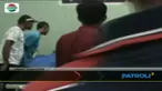 Karyawati tempat karaoke tersebut mengalami luka tusuk serius di bagian leher dan punggung.